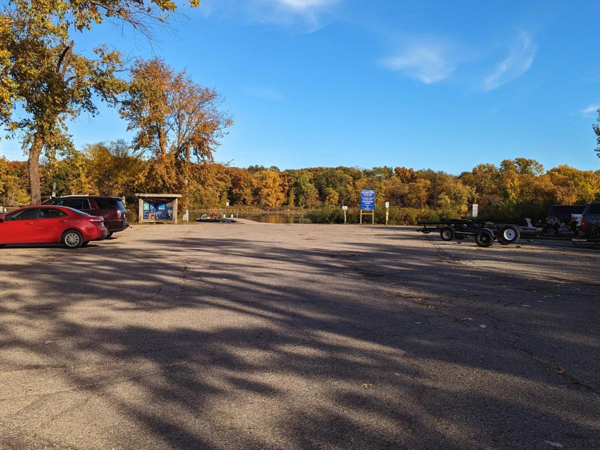 French Island Whot Tub, Kayak, Lake View, Ev La Crosse Exterior photo